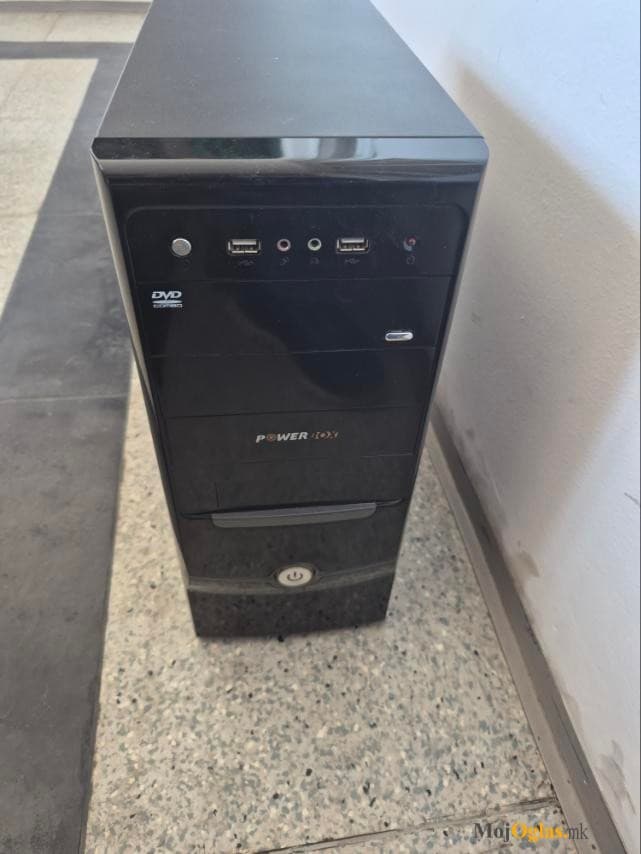 СЕ ПРОДАВА КОМПЈУТЕР 🖥️
