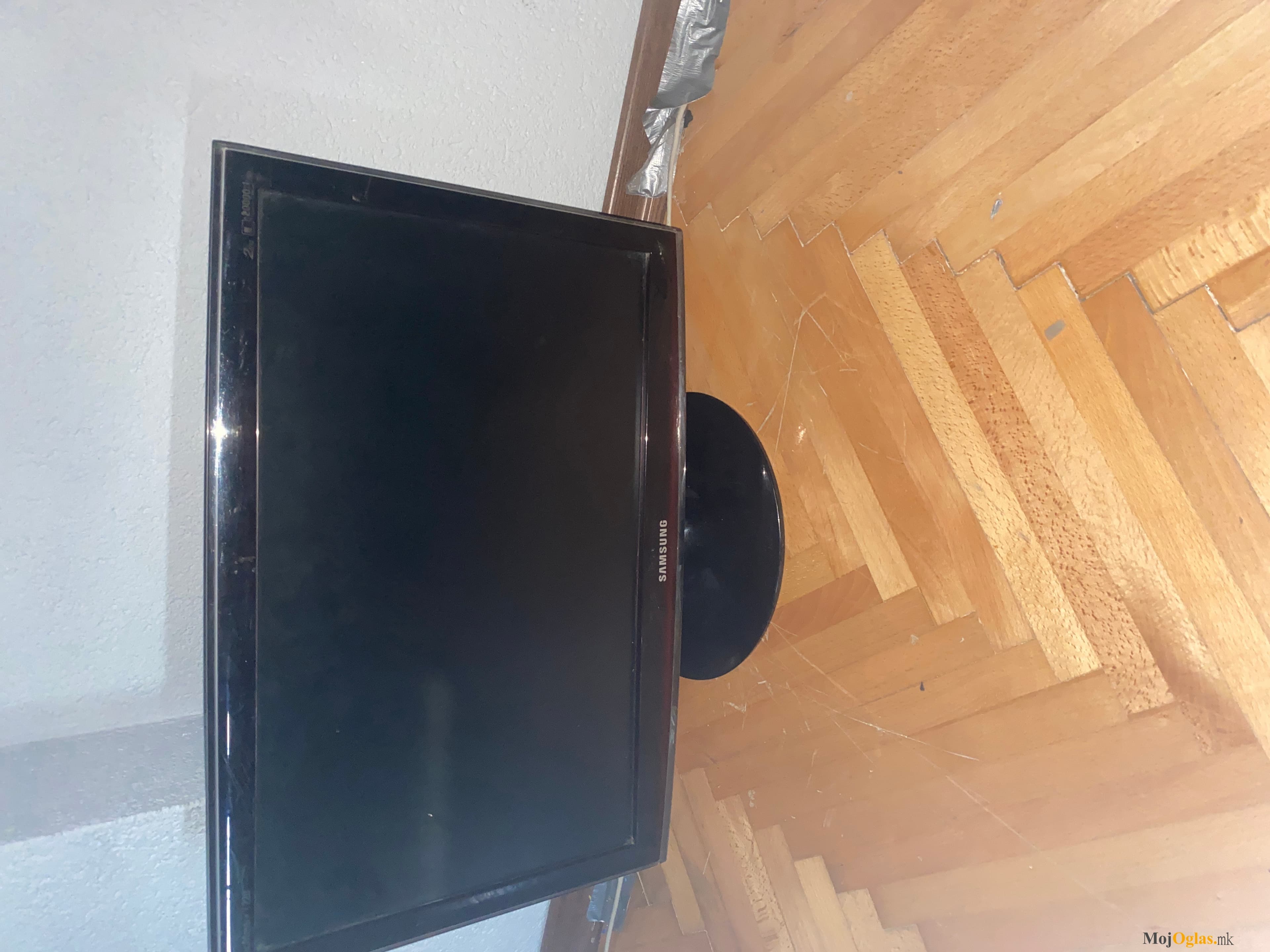 Samsung,21”inch,60hz