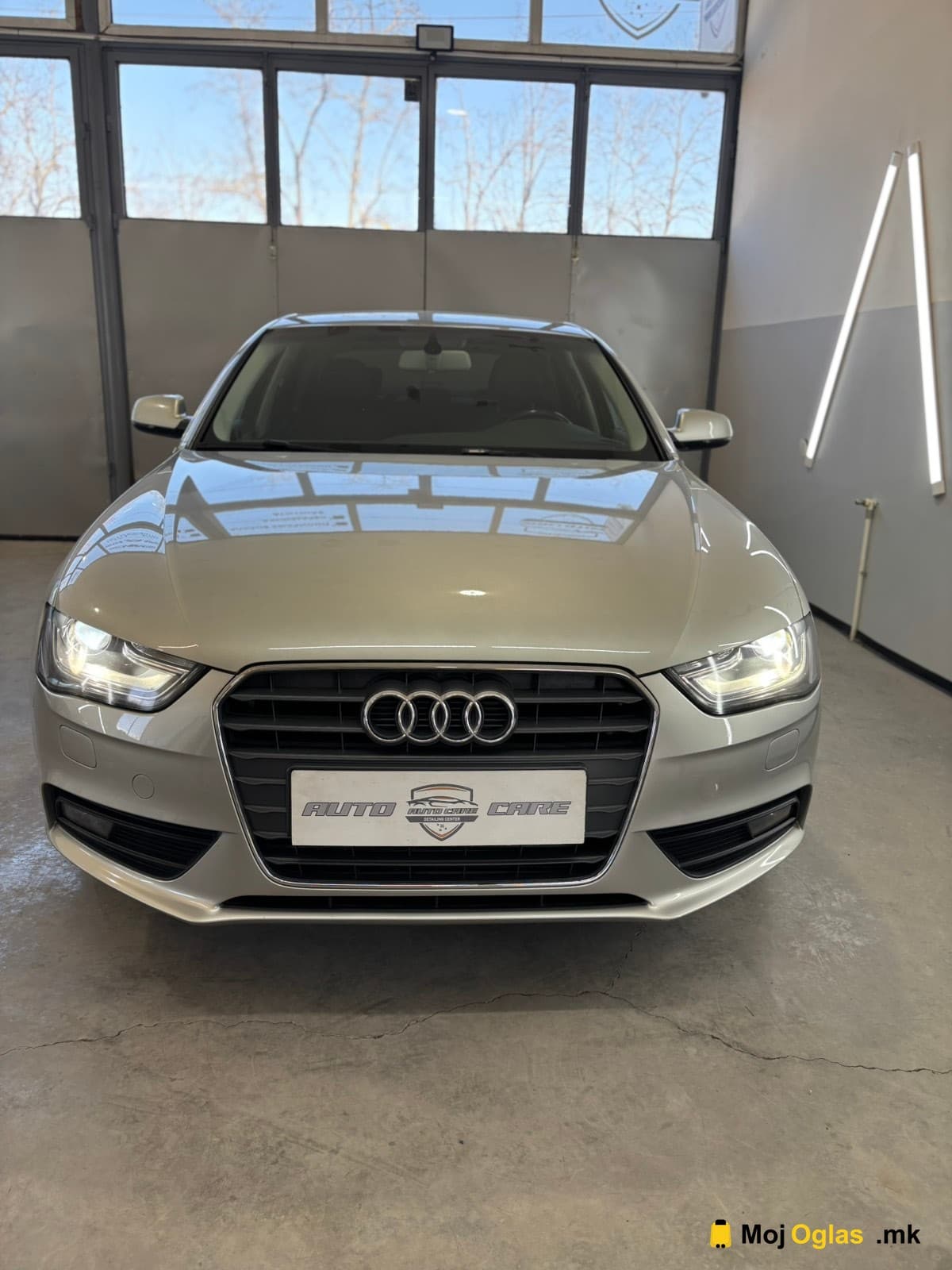 Se Prodava Audi A4 2.0 Tdi 2012 Godina